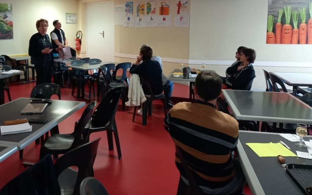 Apéro débat organisé par l’APEL du collège